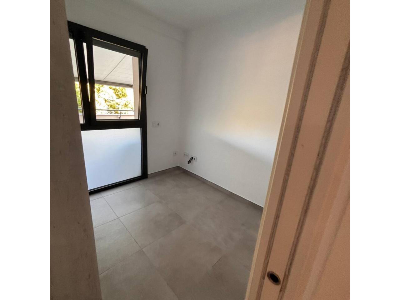OPORTUNIDAD 3 HAB +2 BAÑOS   45M2 TERRASSA - Imagen# 4